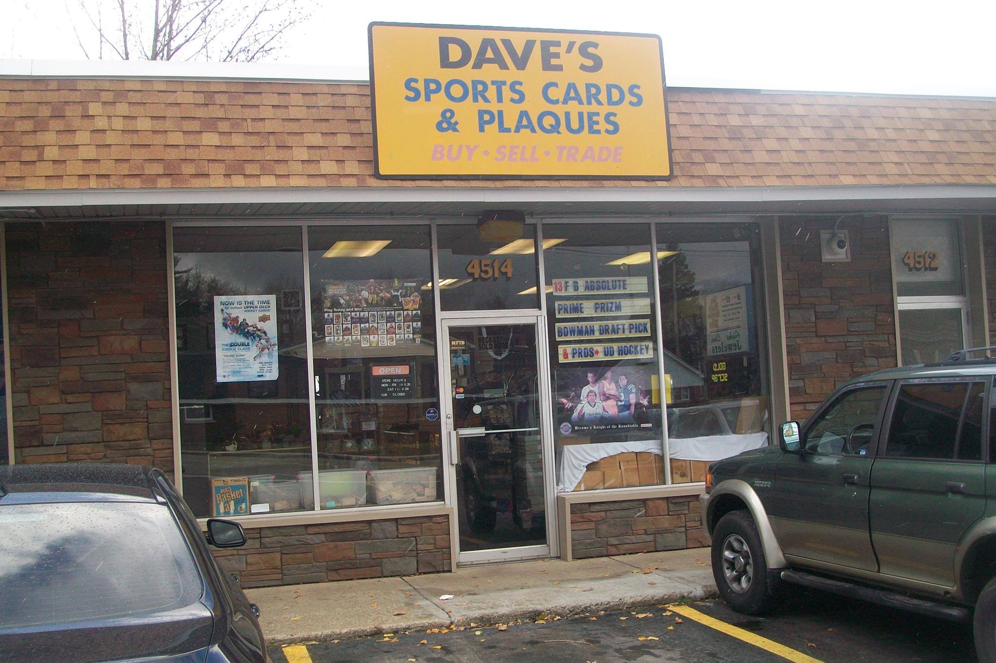 Dave's Sport Cards & Spts Plaq