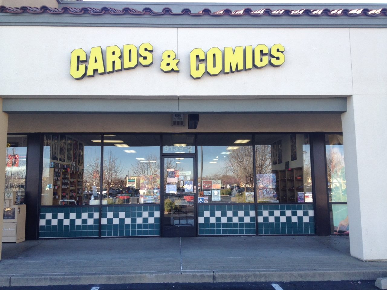 Cards & Comics